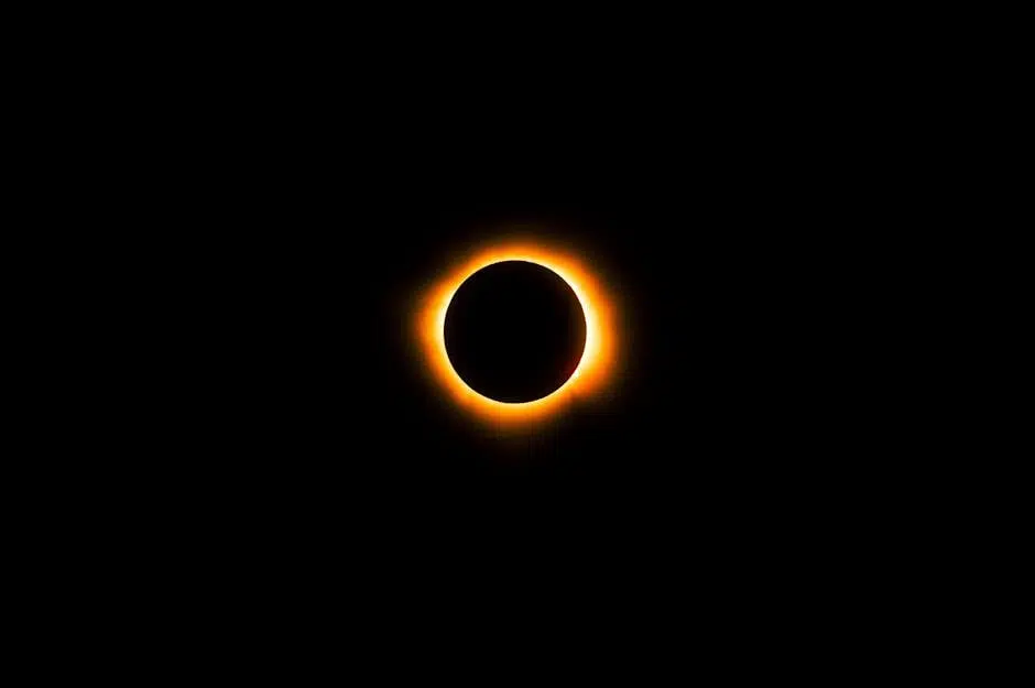 El eclipse desató el pánico: La búsqueda masiva que revela la dolorosa verdad que ignoramos sobre nuestros ojos.