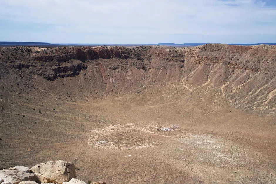 El secreto oculto en un meteorito durante 300 años: un material imposible que desafía la física y lo cambiará todo.