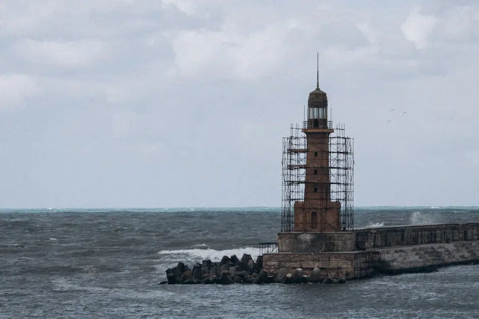 El mar ha hablado: emergen bloques de 80 toneladas que resucitan una Maravilla del Mundo que la historia había olvidado.